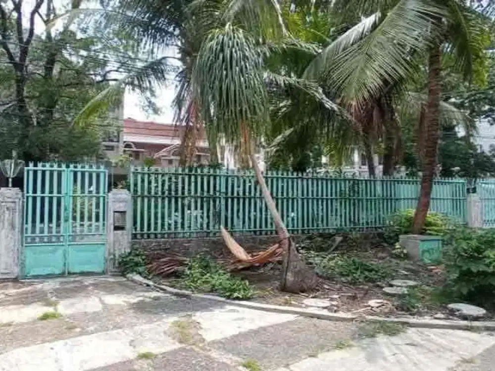 Rumah luas 624 lokasi dekat Jl Besar Ijen