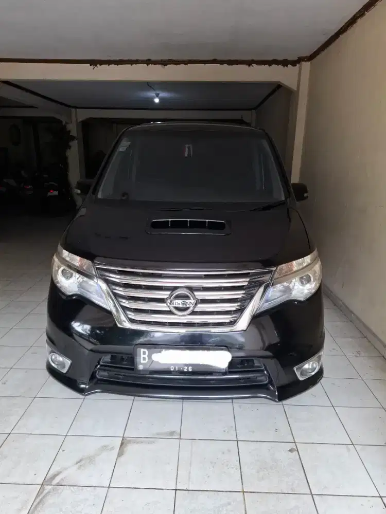 Serena hws hitam 2015