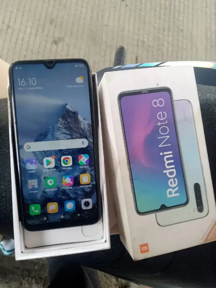 Xiomi Note 8 Ram 3/32 kelengkapan dus + hp aja . Minus nya cuma tombol