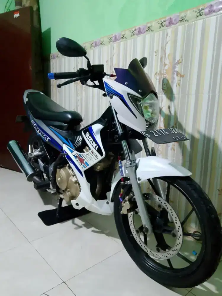 SATRIA FU150 BEKAS WARNA PUTIH