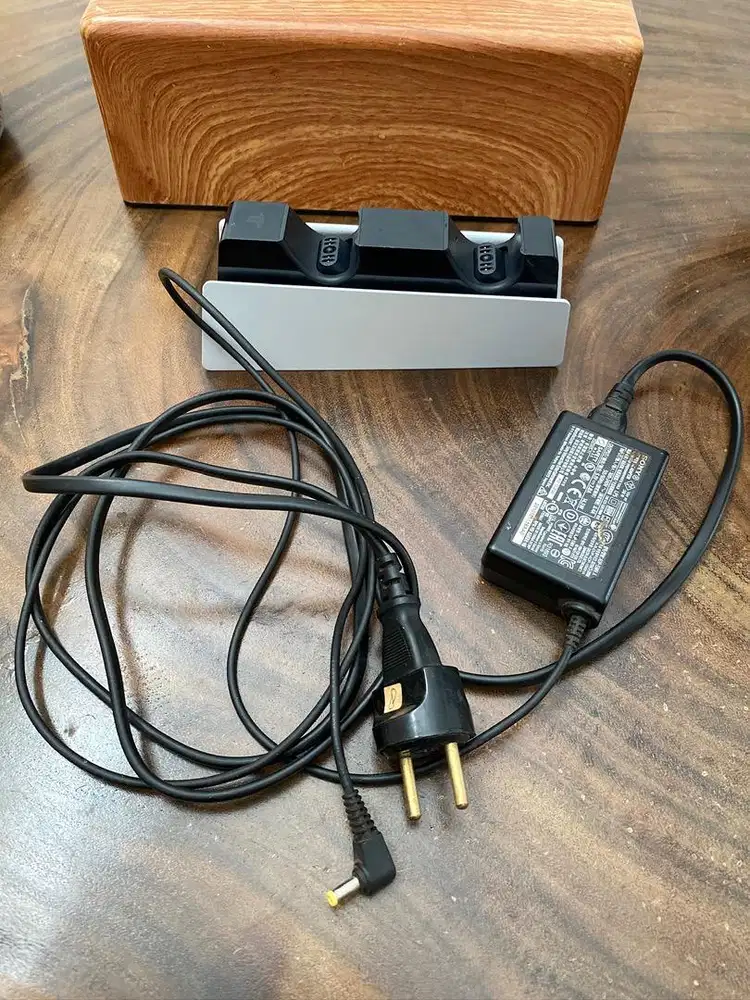 DualSense Charging Station PS5 Charger Dock Station Stick PS5 Original