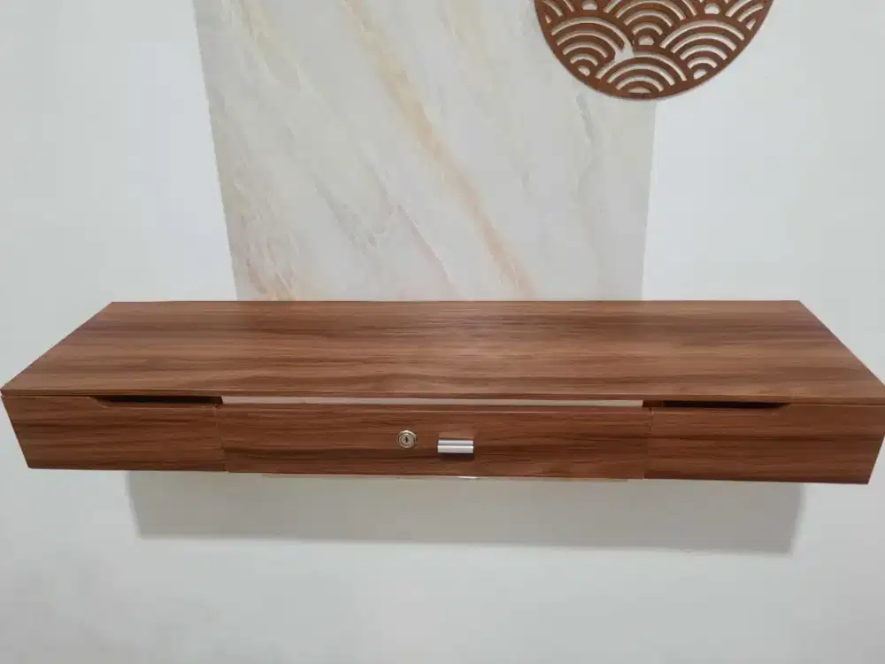 Hanging Desk (Kondisi Bekas)
