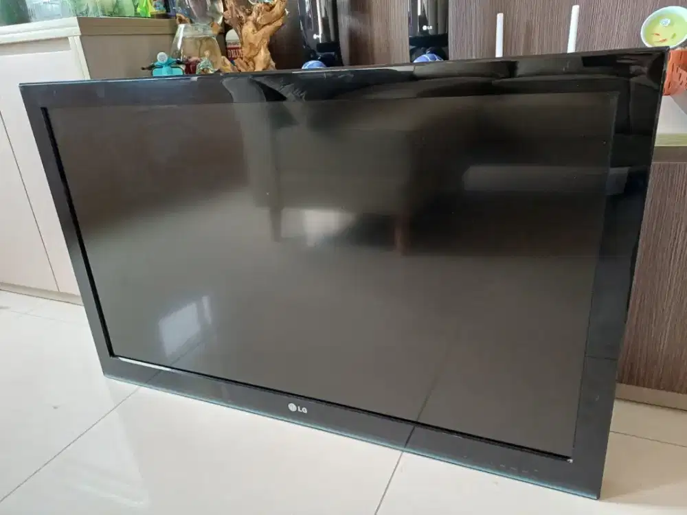 TV LG LED 42 kondisi masih bagus