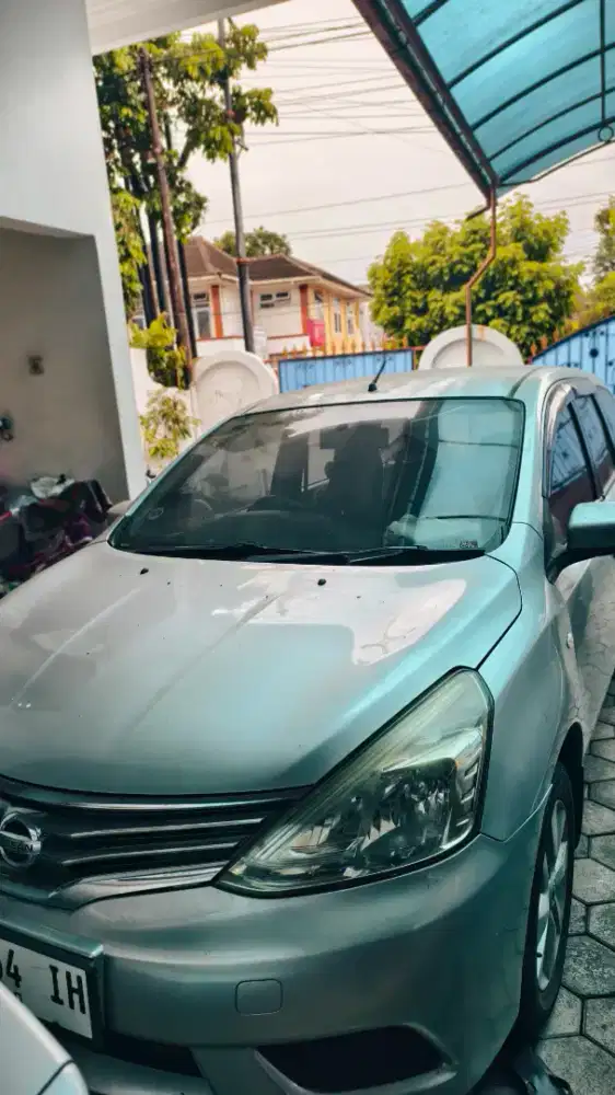 Nissan Grand Livina SV MT 2014