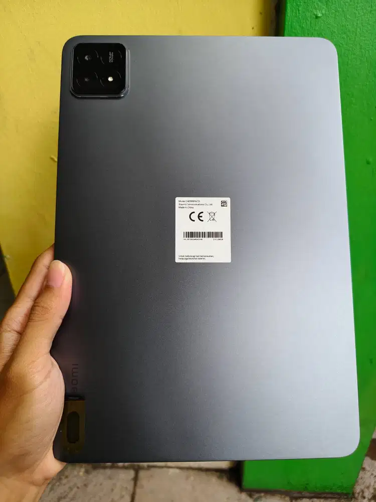 Xiaomi Pad 6S Pro 12.4 8/256GB warna Graphite Grey