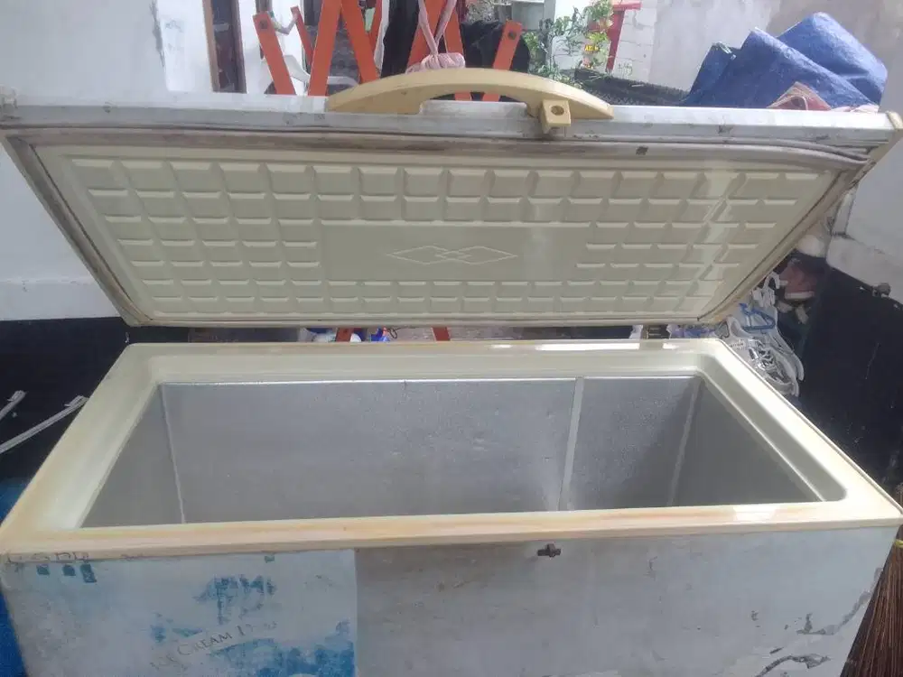 Jual freezer box second ukuran 300L