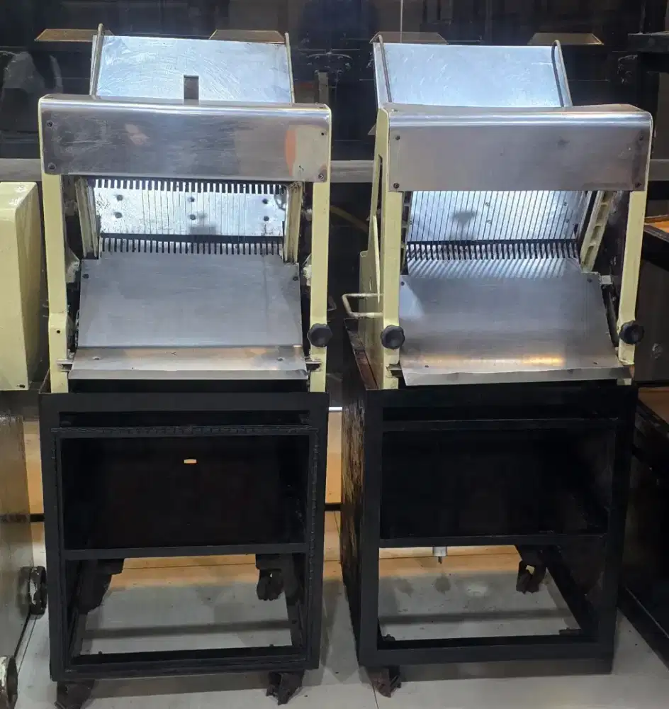 3 unit Bread Slicer Murah