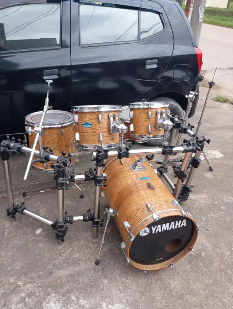 Drum Yamaha rack custom plus cymbal