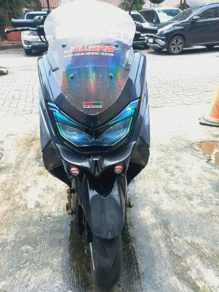 Di jual nmax old th. 2018 masih original dan low Km.