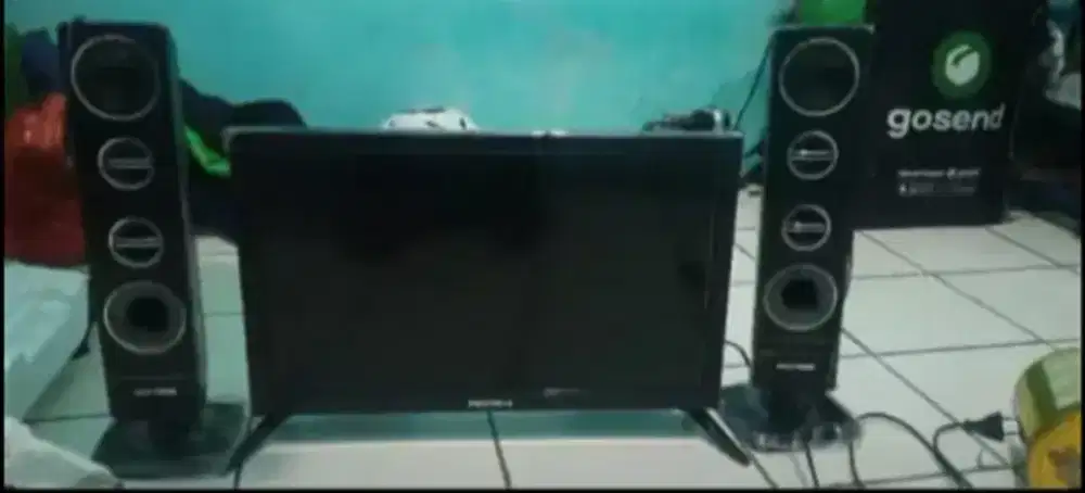 Jual tv LED lcd mati tapi suara ada... Polytron 24 inc