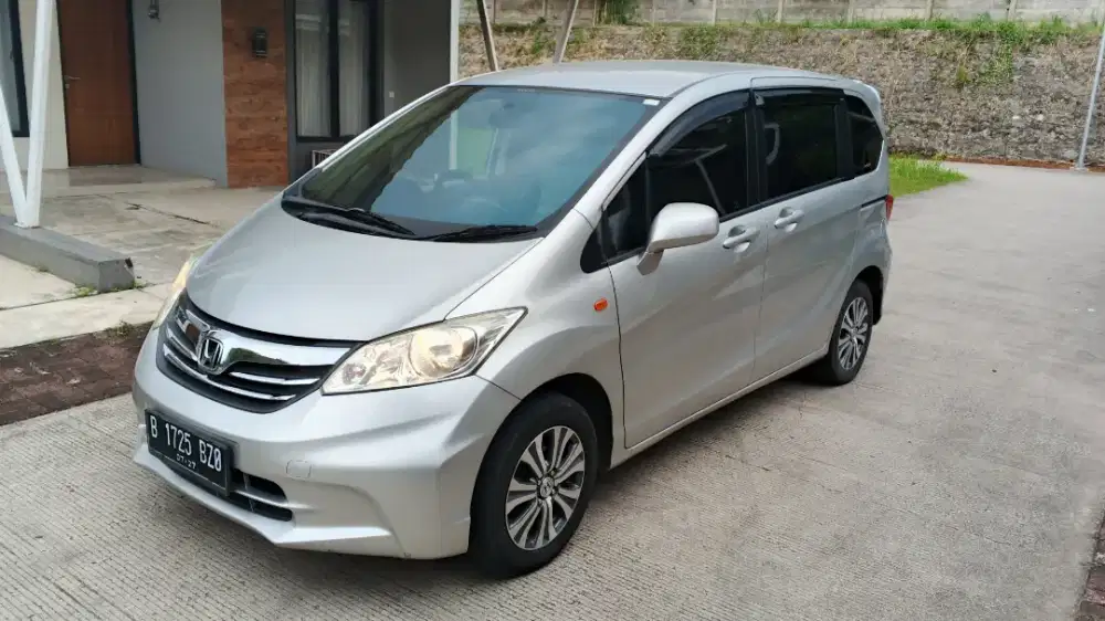 Honda Freed 2012