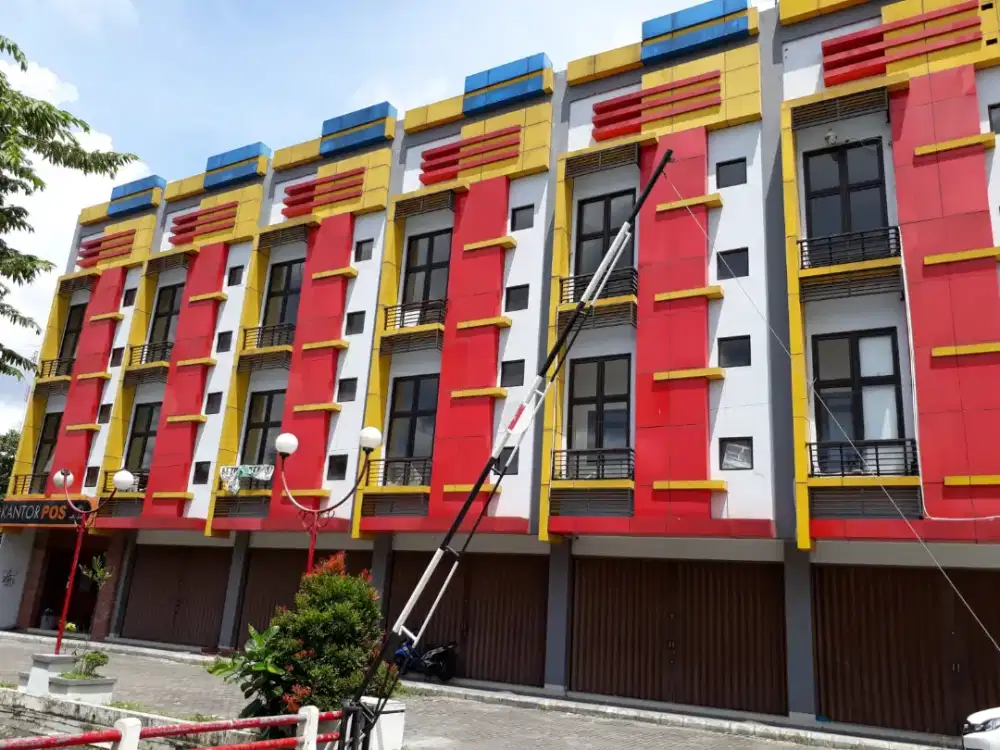 DIJUAL RUKO 3 Lantai. Area Strategis.