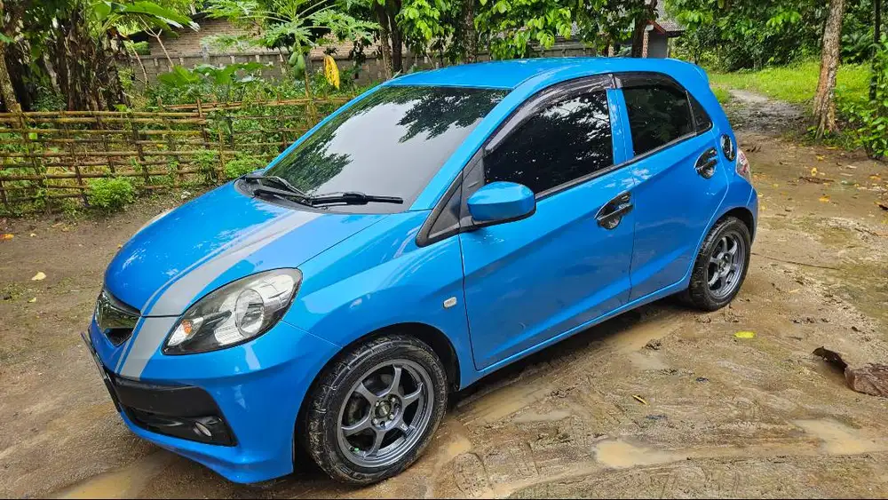 Honda Brio E CKD Matic 2013