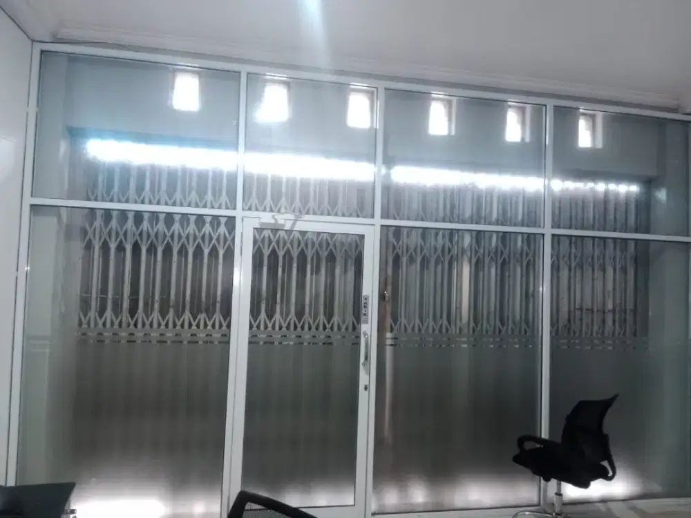 Kusen + kaca + pintu alumunium