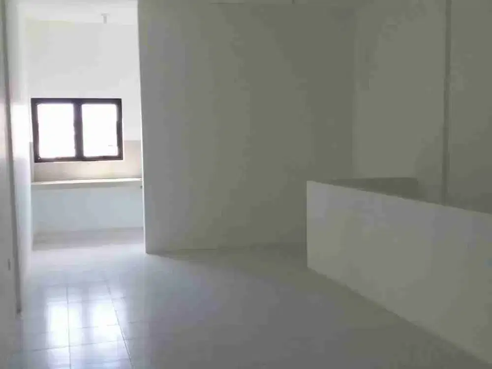 Sewa ruko baru lokasi strategis ramai utk usaha jl Rungkut lor surabaya