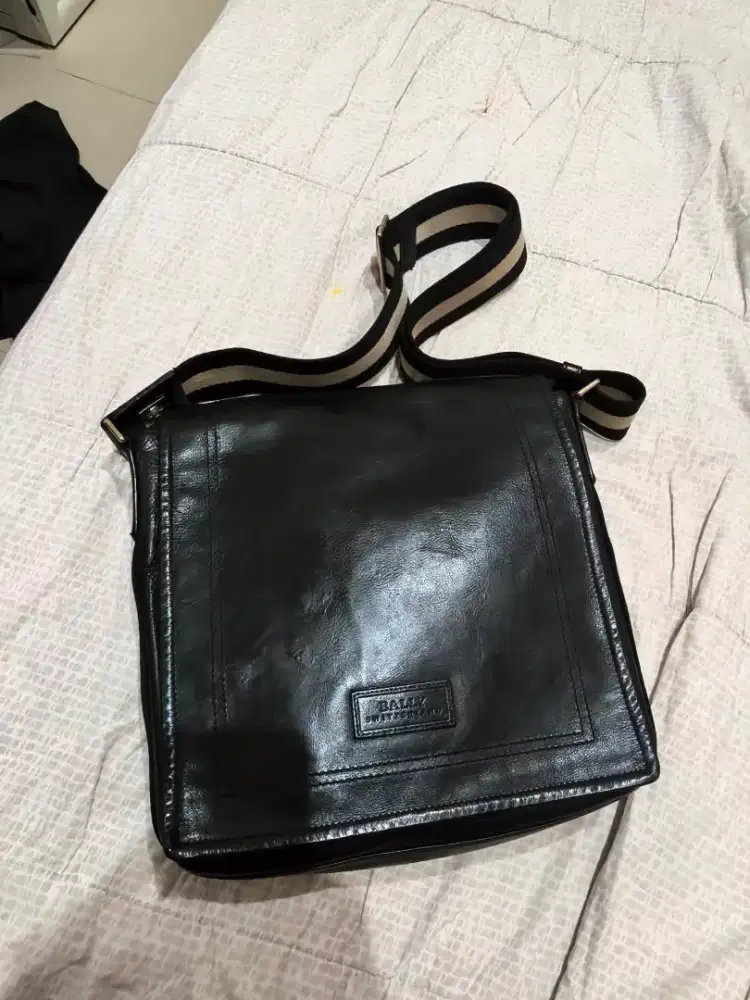 Tas Bally Sling Authentic