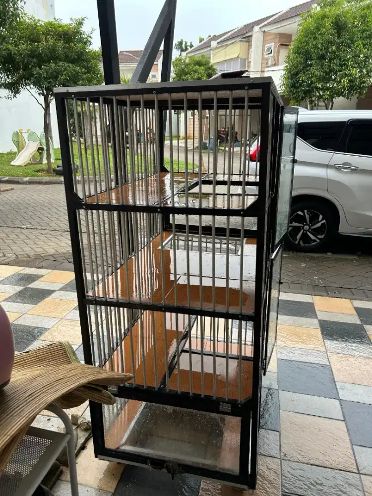 Kandang kucing 2 susun