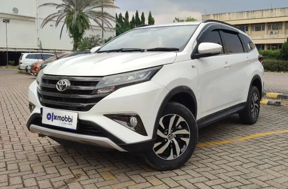 TDP 10JT Toyota Rush 1.5 G Bensin-AT Putih 2020