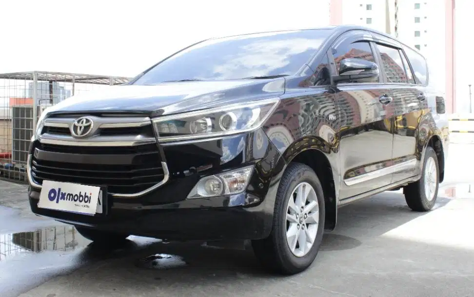TDP 12JT Toyota Kijang Innova 2.0 V Bensin-AT Hitam 2018