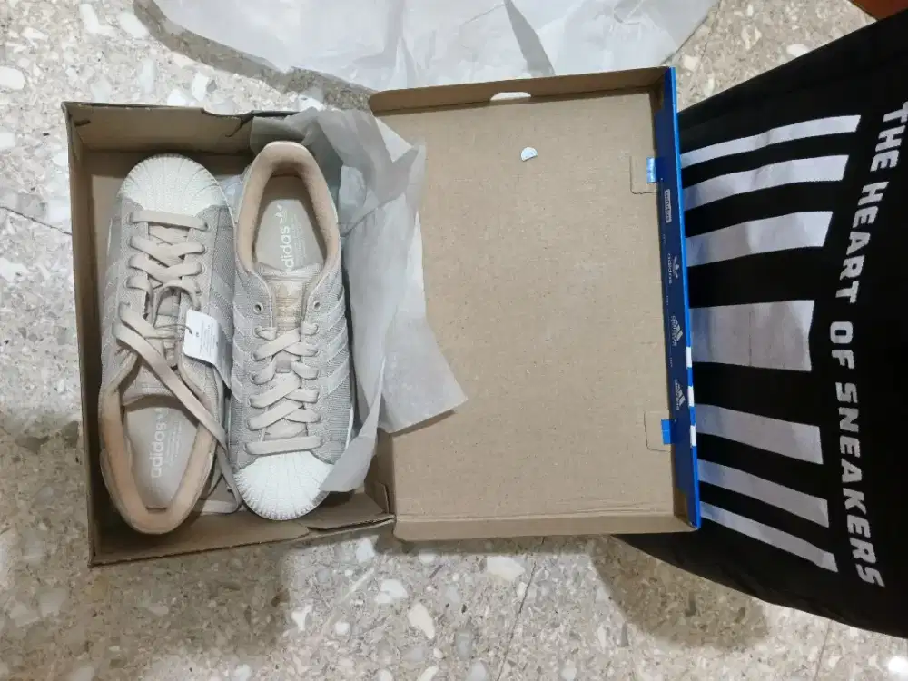 Jual adidas Superstar II JQ3185
size 45 US 10.5 UK