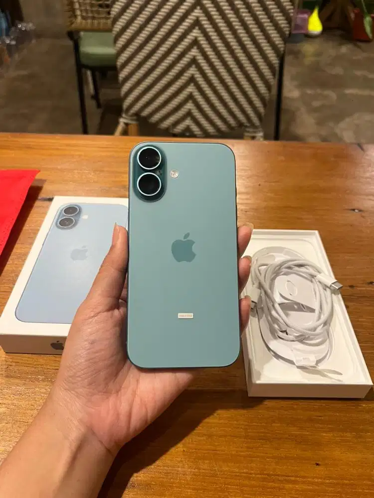 iPhone 16 128gb iBox umur 1 bulan