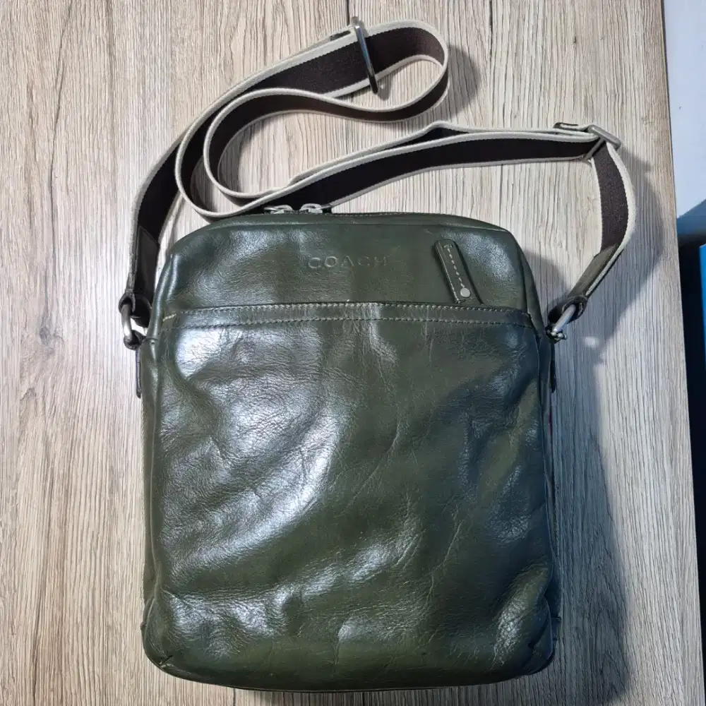 Tas Selempang Coach Kulit Asli Hijau Army