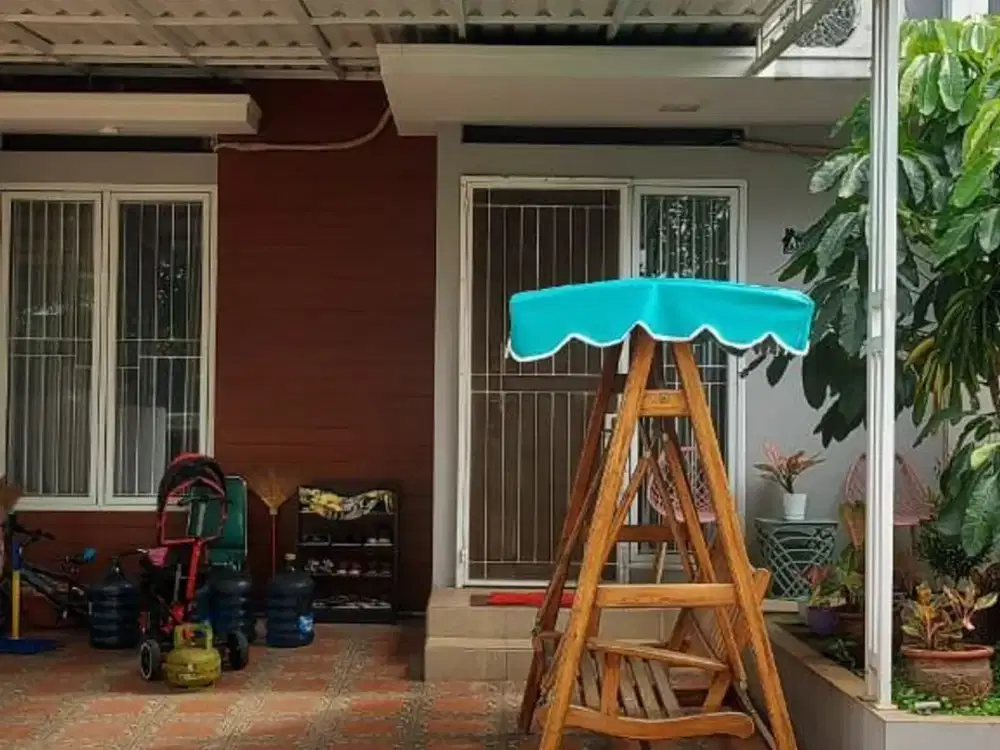 Dijual murah sekali 2 lantai ada furnishednya dalam cluster