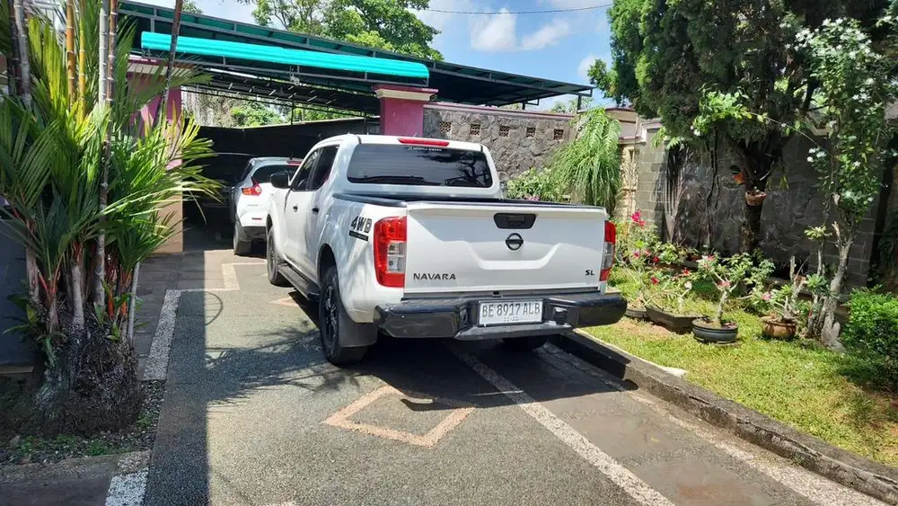 Nissan navara SL 2018 4x4 MT
