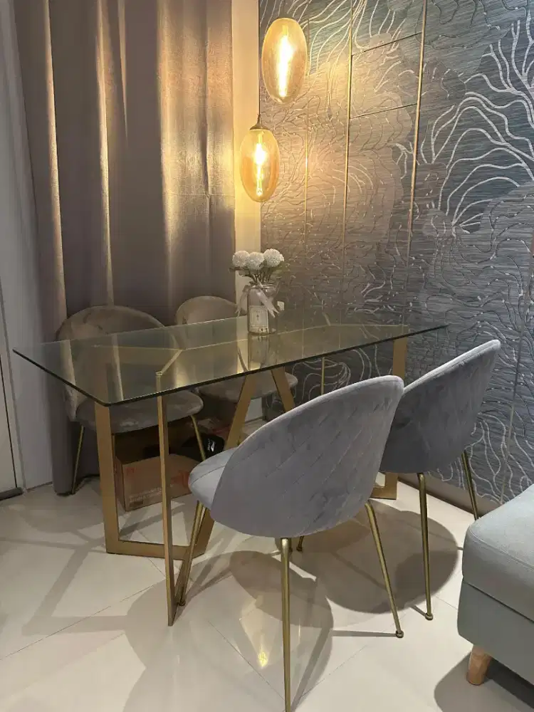 MEJA MAKAN FULL SET ISI 1 MEJA KACA + 4 KURSI