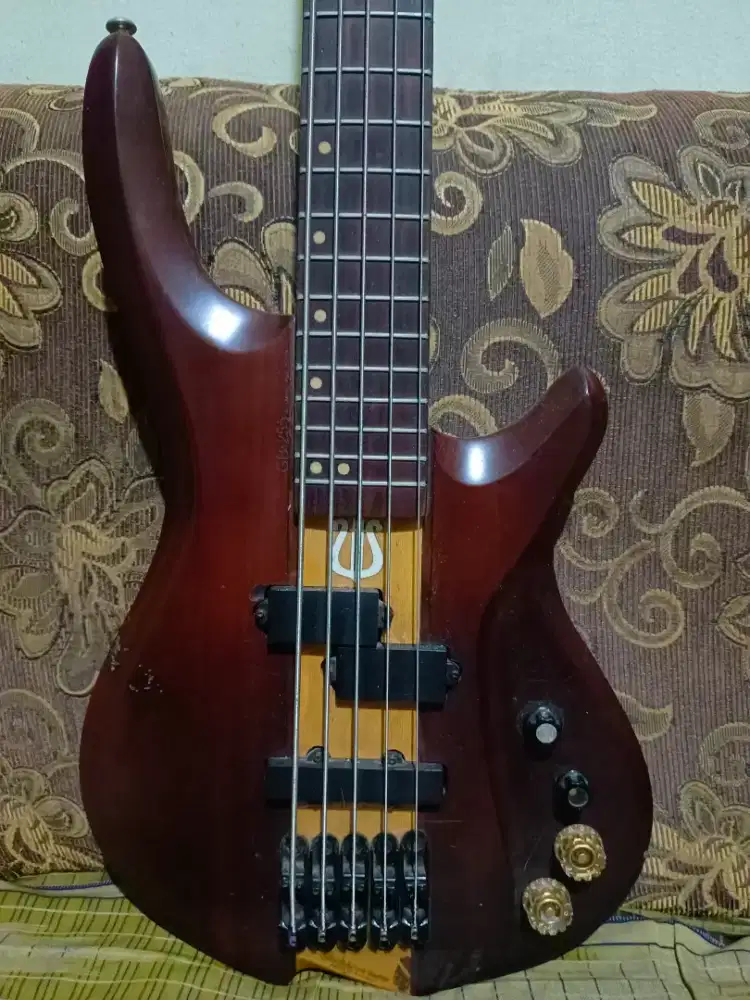 Bass Gillmore select series