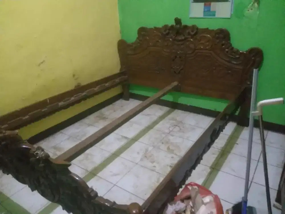 DIJUAL TEMPAT TIDUR JATI MURAH MERIAH (BU)