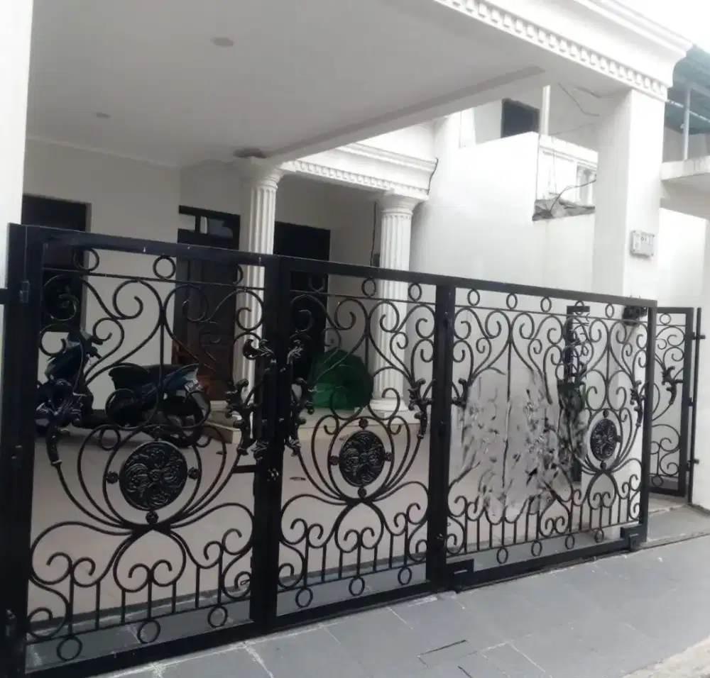 Jual Rumah Clasic 2 Lt
Taman Malaka Pondok Kelapa Duren Sawit Jaktim