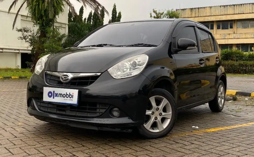 TDP 4,JT Daihatsu Sirion 1.3 D Bensin-MT Hitam 2013