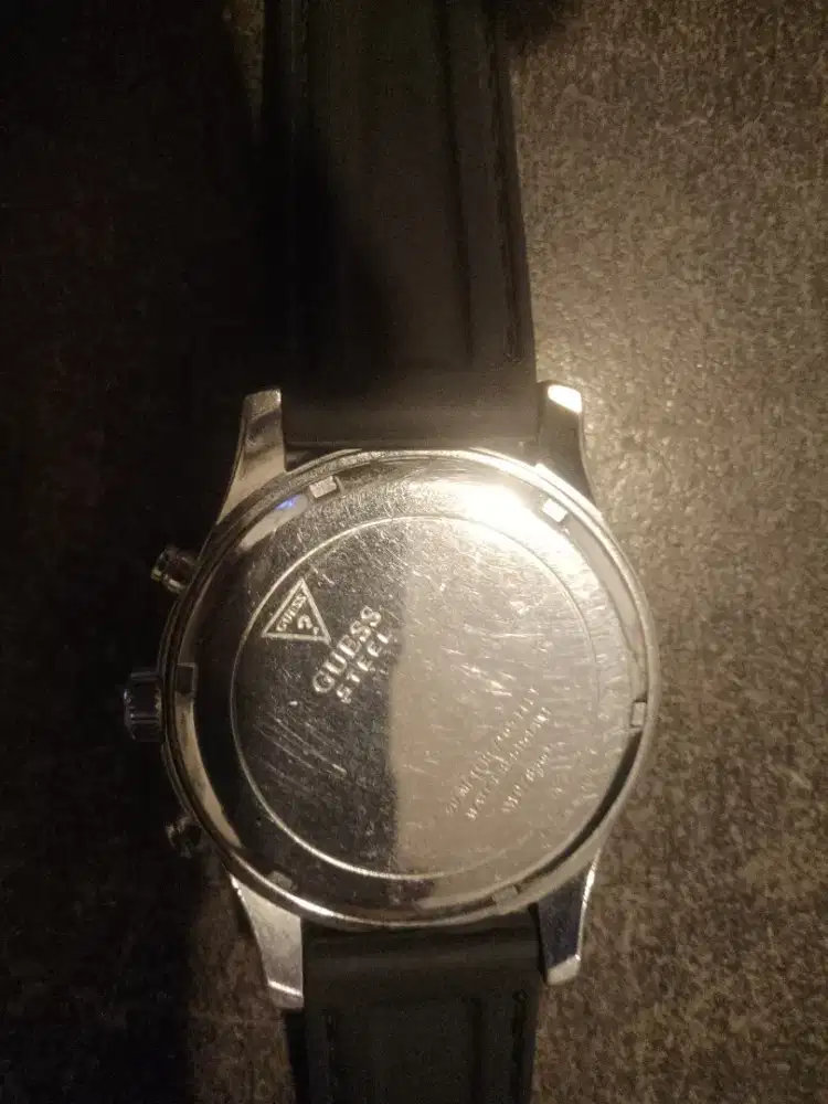 Jual jam guess original