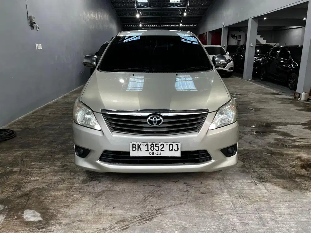 Innova 2,5 E Manual Diesel 2013 , 2012 , 2014 , G 2012