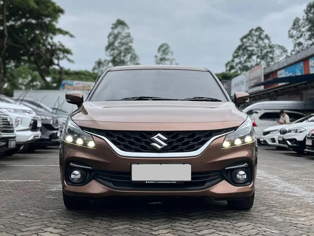 TERMURAH SUZUKI BALENO HB 1.5 2023 AT COKLAT