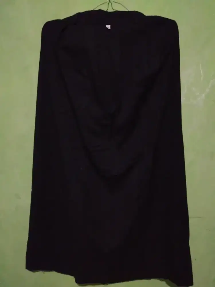 PRELOVED Rok Rempel Hitam
