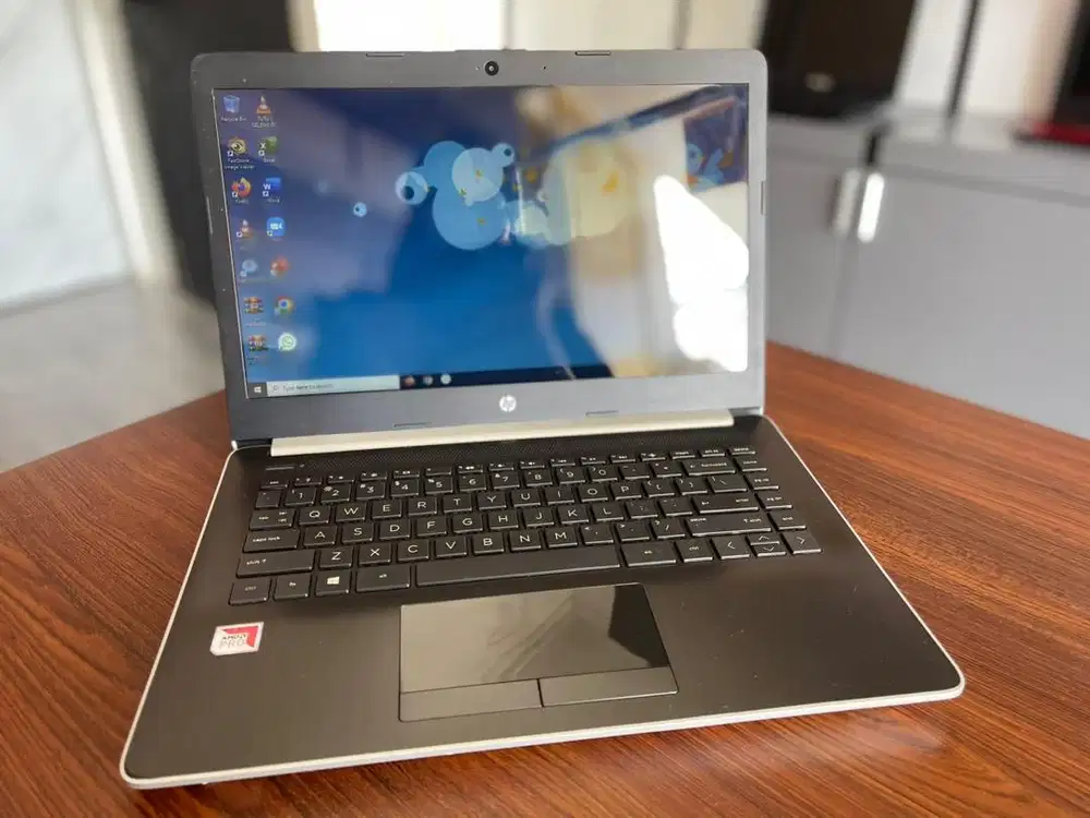 Laptop hp 14 inci AMD PRO A9
