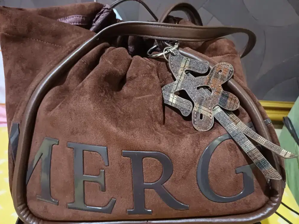 Tas Merge bhn bludru