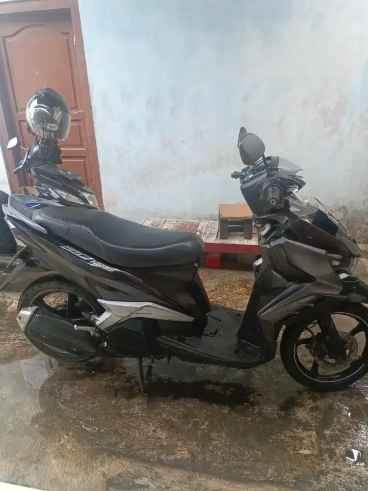 Xeon GT125 warna Hitam