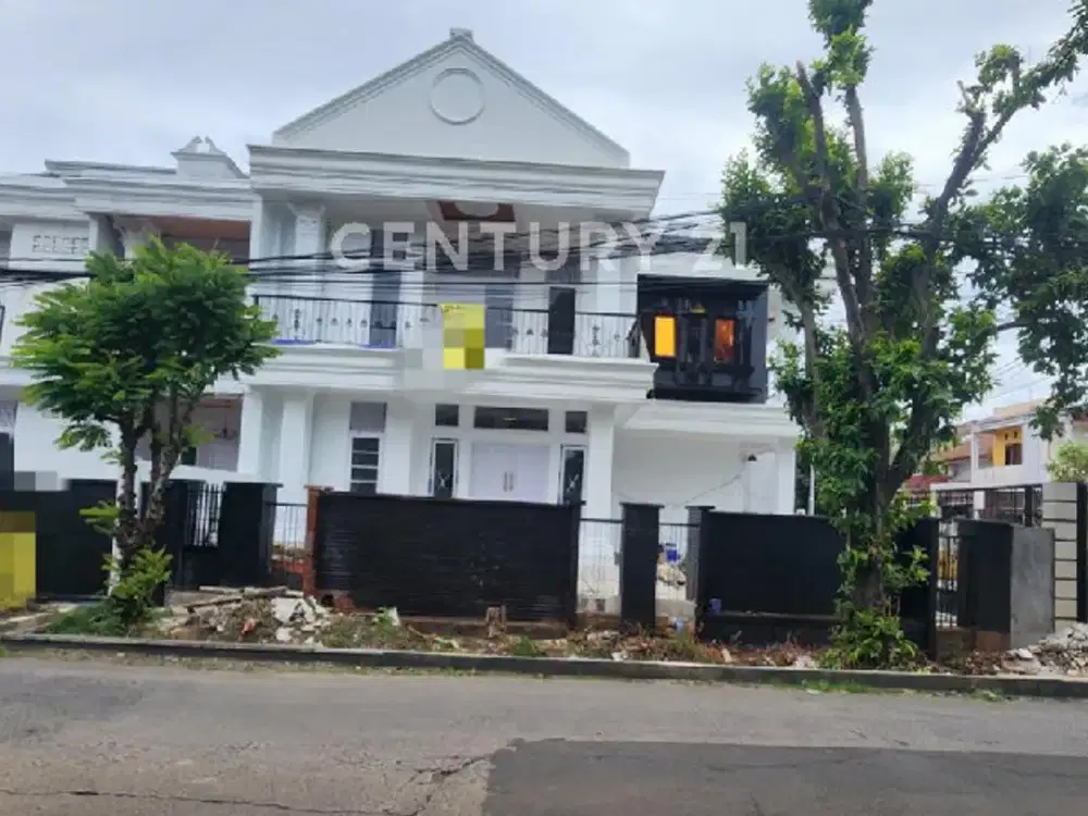 Di Jual Rumah Brand New Dengan Gaya Klasik Modern