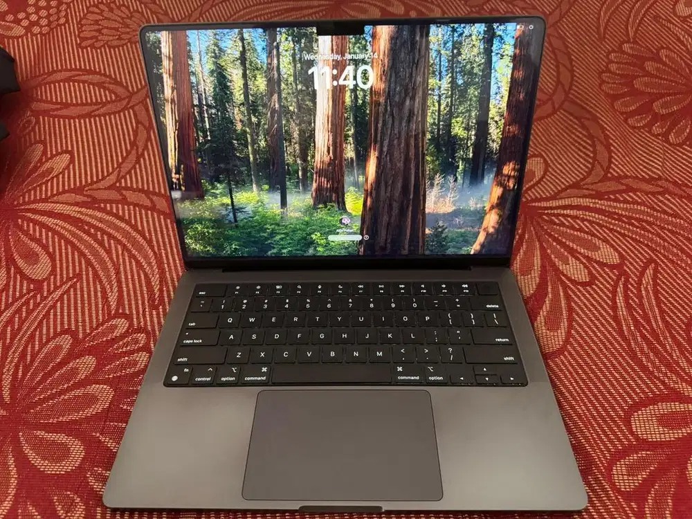 Dijual Macbook M3 Pro tahun 2023 18/512gb