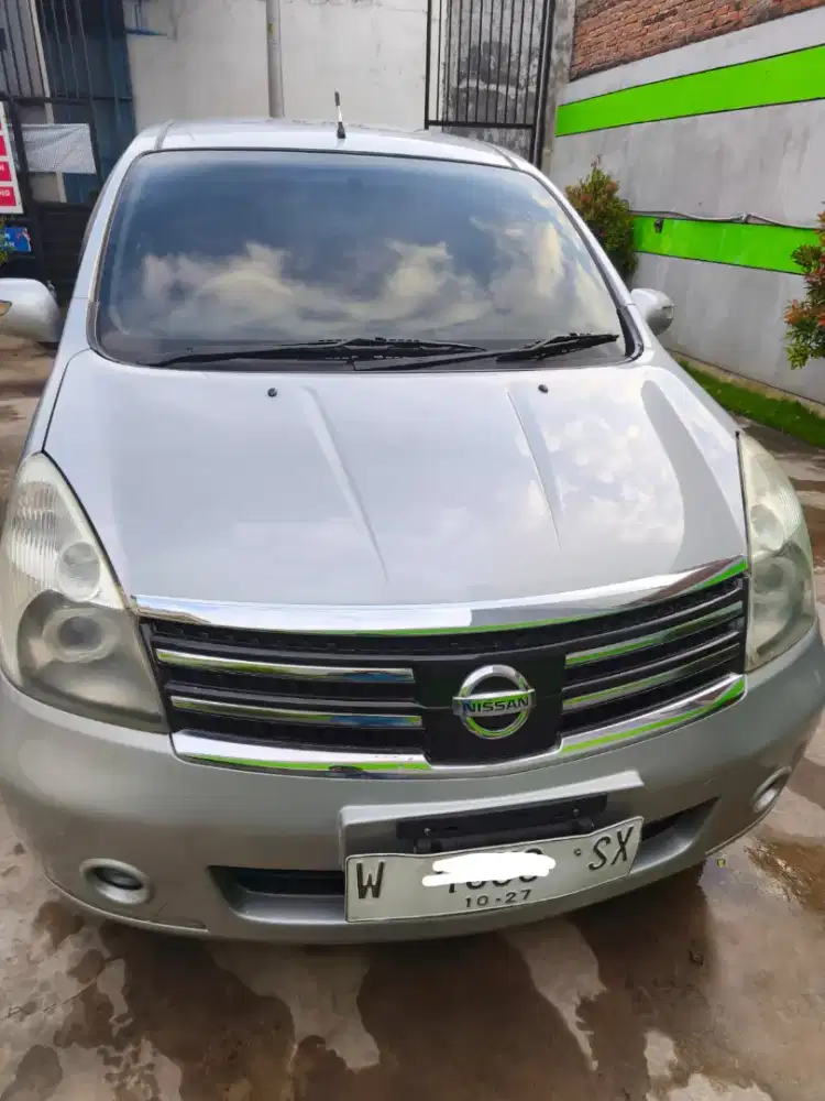 Grand Livina 1.5 Ultimate