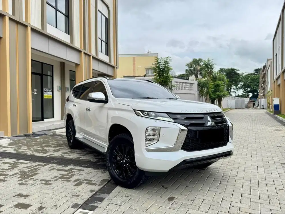 (KM 3 RIBU) Mitsubishi Pajero Sport Dakar Elite Rockford Putih 2024