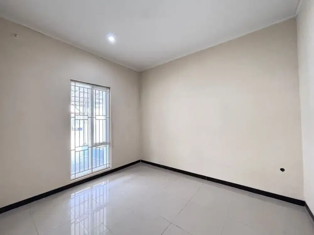 Rumah TKI V Bandung Taman Kopo Indah One Gate Cluster Rumah Masih Baru