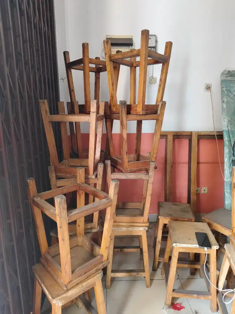 Jual 4 Set kursi dan meja makan