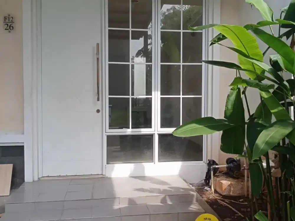 Disewakan rumah murah 2lantai di Cluster La Seine Jakarta Garden City Jakarta Timur siaphuni minimalis modern