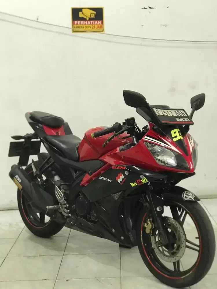 Dijual cepat Yamaha R15 th.2014