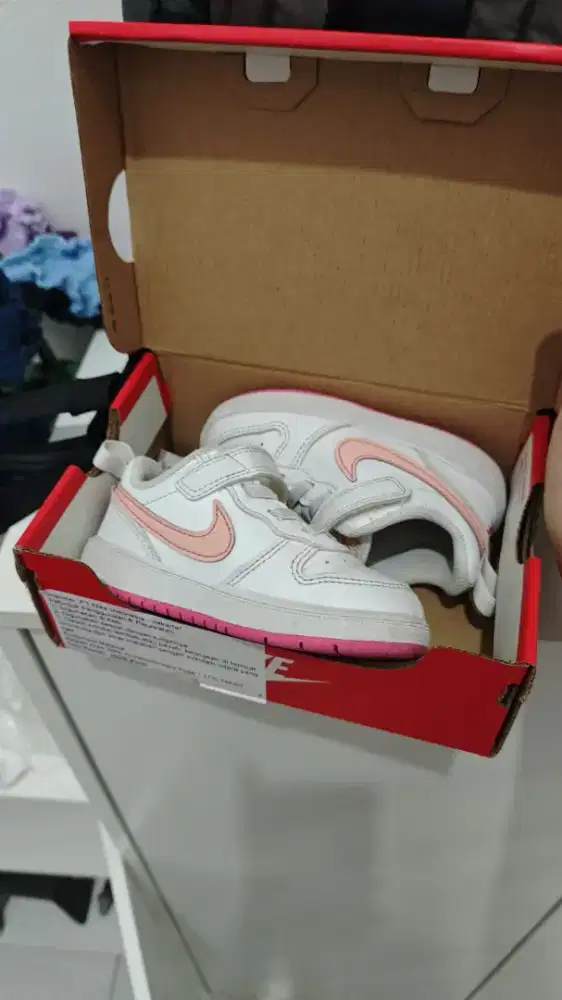 Preloved sepatu nike toddler