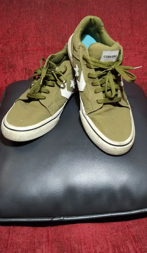 CONVERSE SIZE 44 *SEADANYA*